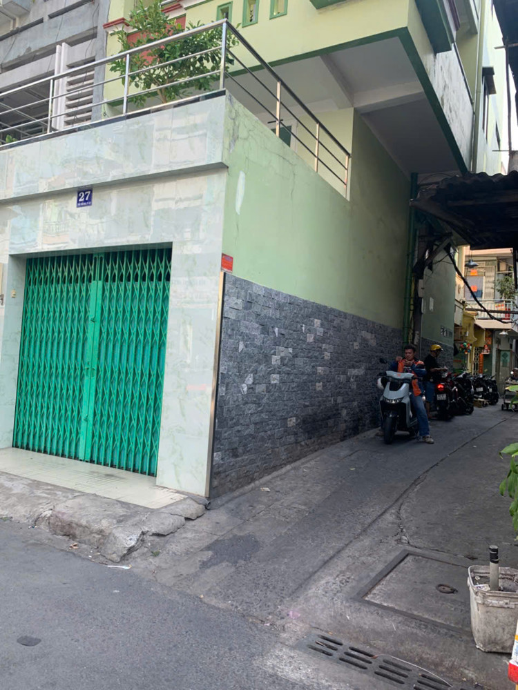 Cho Thuê Nhà 1 Trệt 3 Lầu, 3Pn, Dtsd 128M2 + Nội Thất, Đ.võ Văn Kiệt, P.5, Q.5