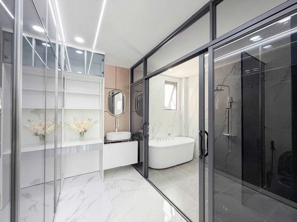 Nhà Hẻm Xe Hơi Huỳnh Tấn Phát, Cạnh Trường Học Nguyễn Bỉnh Khiêm, 4 Tầng, Chỉ Hơn 7 Tỷ