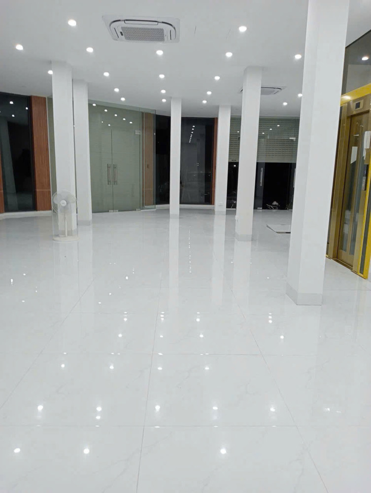 Mặt Phố Kđt Đại Kim - Lô Góc 3 Thoáng - 7M2 Vỉa Hè Siêu Rộng - Dòng Tiền Ổn Định ~80 Triệu/tháng