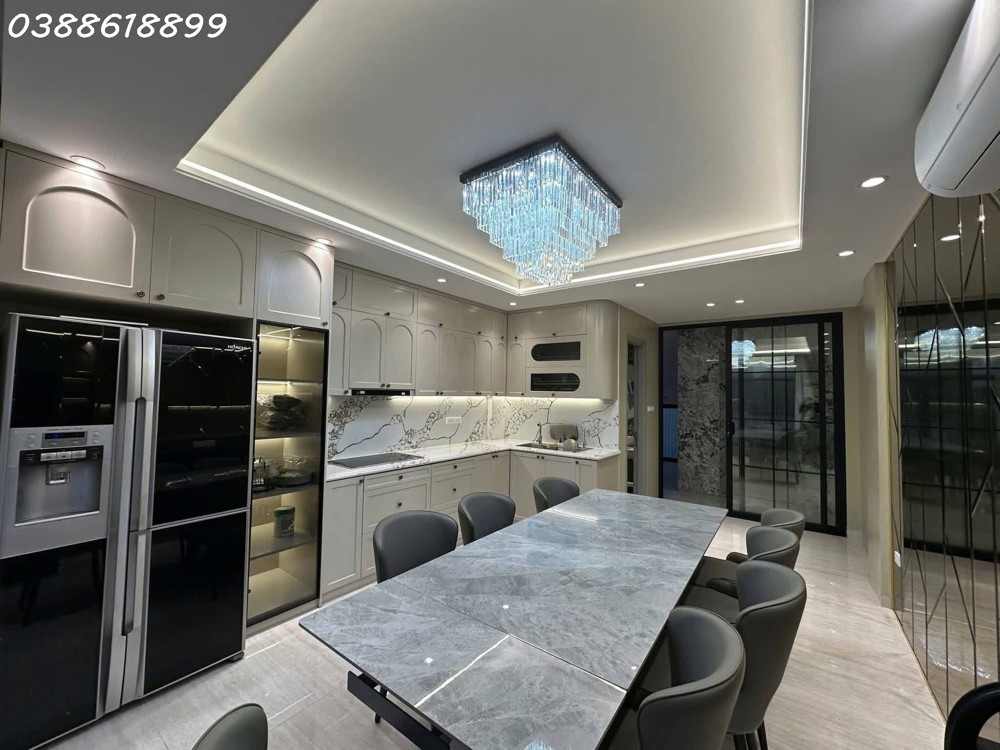 Phân Lô Kim Mã - Ba Đình - Sát Vinhomes Giảng Võ - 6 Tầng Thang Máy - Gara Ô Tô