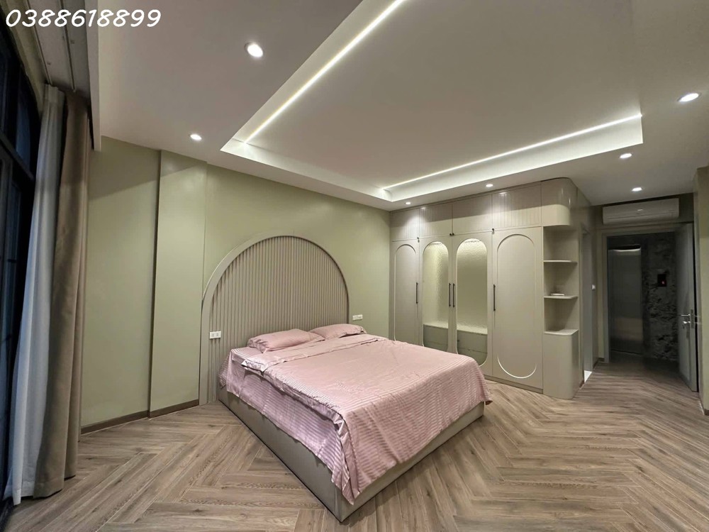 Phân Lô Kim Mã - Ba Đình - Sát Vinhomes Giảng Võ - 6 Tầng Thang Máy - Gara Ô Tô