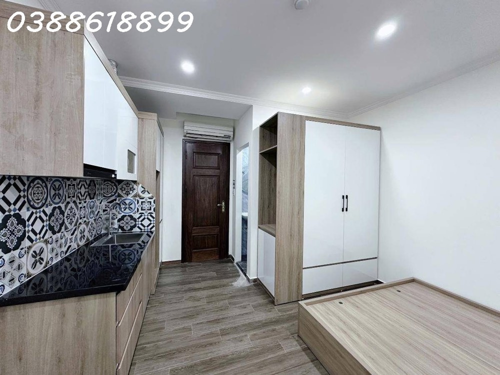 Kim Mã - Ba Đình - Chdv 8 Tầng Thang Máy - Sát Vinhomes Giảng Võ - Dòng Tiền 70Tr/tháng