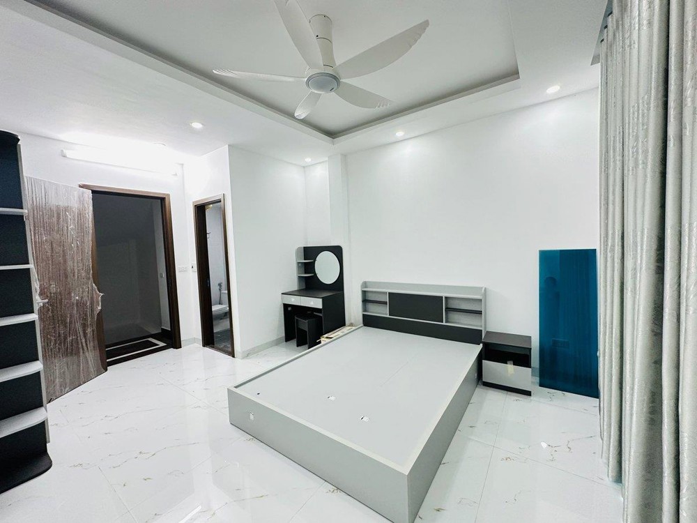 Trung Tâm Đống Đa - Nhà Đẹp Mới Long Lanh - Ngõ Thông Ra Hồ Đắc Di 