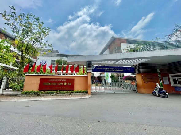 Bán Đất Việt Hưng -Long Biên Phân Lô - Ô Tô Tránh- 75M2- Mt 5,4M Hơn 16 Tỷ