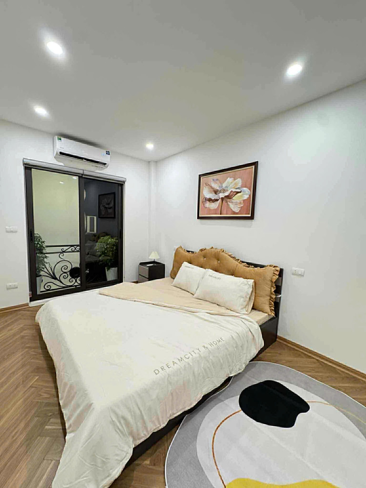 Cực Hiếm Thạch Bàn – Cổ Linh Nhà Đẹp 50M² Gara Ô Tô Gần Hồ Điều Hoà Nhỉnh 14 Tỷ