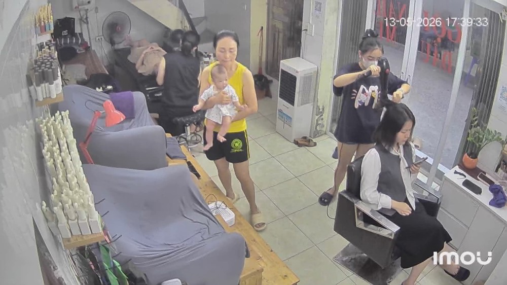 Sang Nhượng Tiệm Nail Mi Gội Khu Vực Giảng Võ, Hà Nội