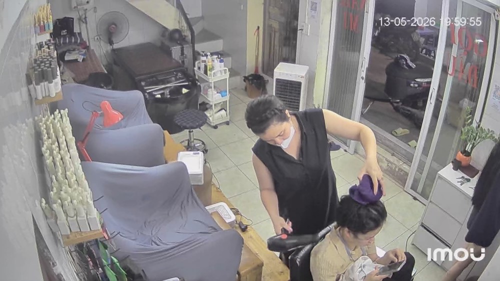 Sang Nhượng Tiệm Nail Mi Gội Khu Vực Giảng Võ, Hà Nội