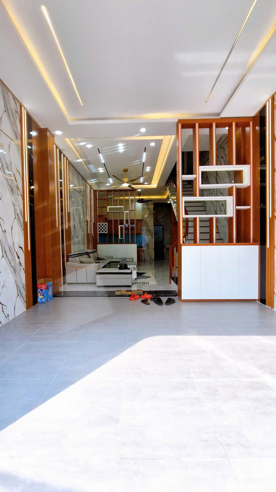 Bán Nhà 2 Tầng P.biên Hòa,Shr Đường 2 Ô Tô,Gần Nhà Hàng Sông Quê