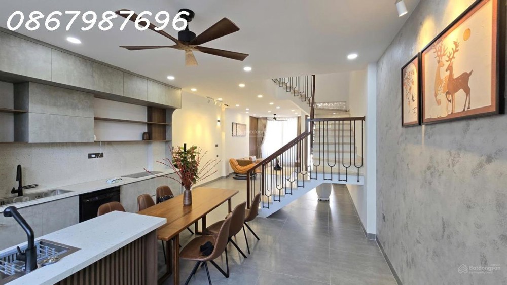 Nhà Mỹ Gia Gói 5 - 100M2 - Hoàn Công - Giá 9,4 Tỷ