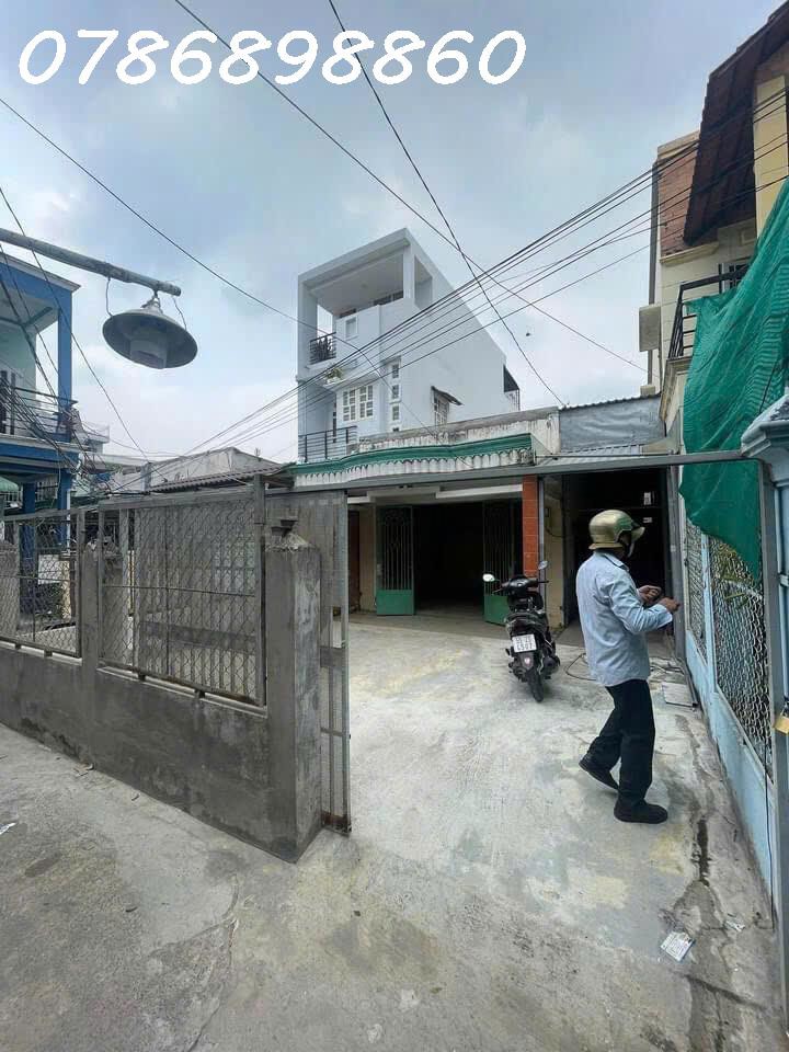 Cần Bán Gấp Nhà Hẻm 851 Huỳnh Tấn Phát – Quận 7