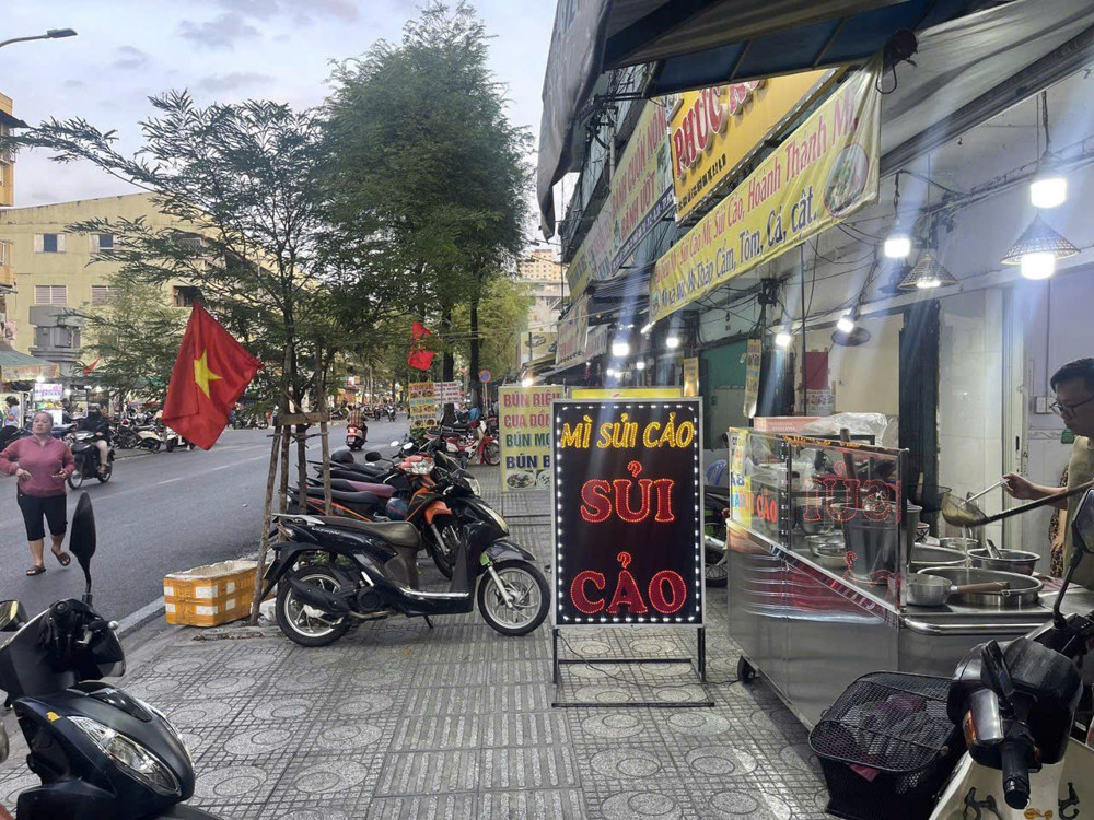 Sang Quán Mì Tươi Sủi Cảo, Đẹp Lắm, Mt Sư Vạn Hạnh , Mt Phố Ẩm Thực, Tầng Trệt Cc Ngô Gia Tự,