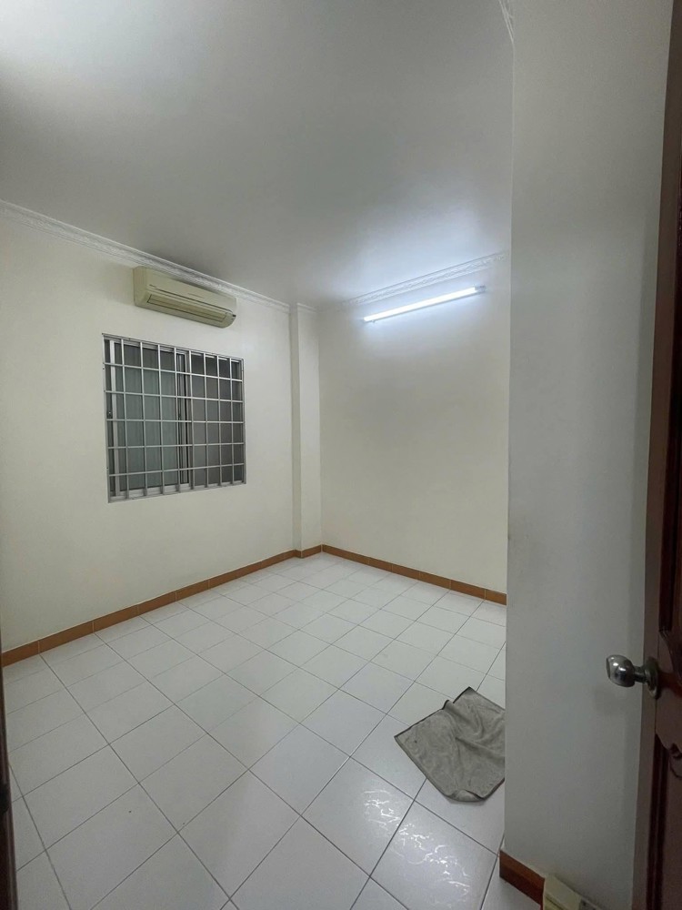 Nhà Đường Nguyễn Chí Thanh Phường 3 Cũ Quận 10