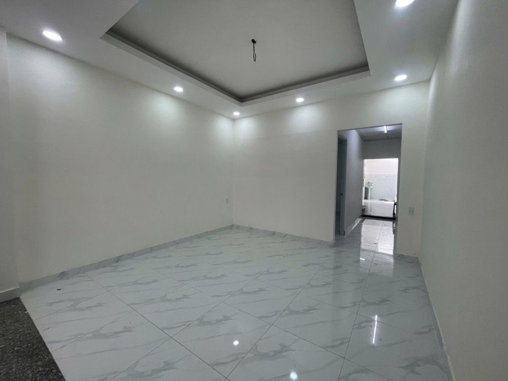 [L2324*] Nhà 3 Tầng Gò Vấp, Sát Chợ Xóm Mới – Giá Sốc!