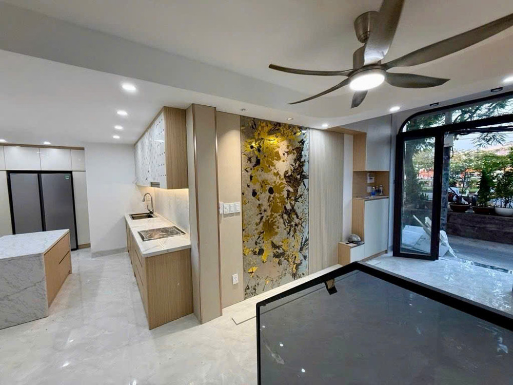 Bán Nhà 4 Tầng Mới- Căn Góc 2 Mặt Tiền View Sông Hoàng Sa & Nguyễn Văn Nguyễn, Tân Định, Quận 1