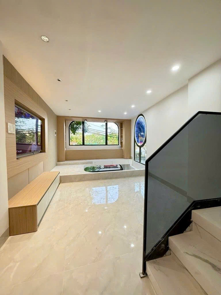 Bán Nhà 4 Tầng Mới- Căn Góc 2 Mặt Tiền View Sông Hoàng Sa & Nguyễn Văn Nguyễn, Tân Định, Quận 1