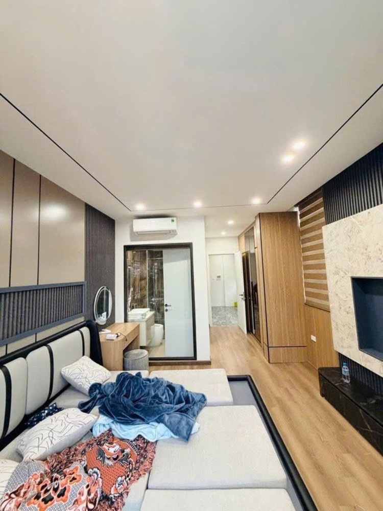 Bán Nhà Ngọc Thụy 43M 7 Tầng Mt4m Lô Góc Phân Lô Ô Tô Hơn 14 Tỷ