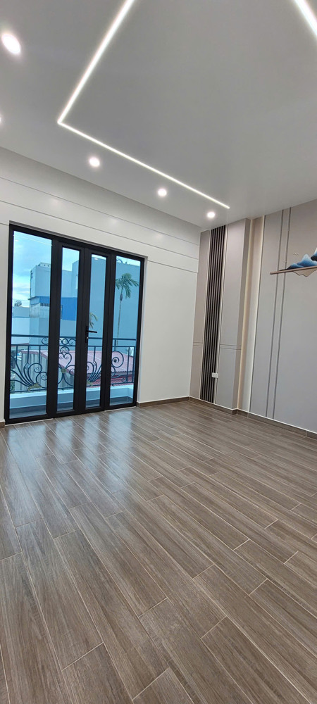 Bán Nhà 4 Tầng Xây Mới Lũng Đông – Ô Tô Đỗ Cửa – Giá 4,15 Tỷ