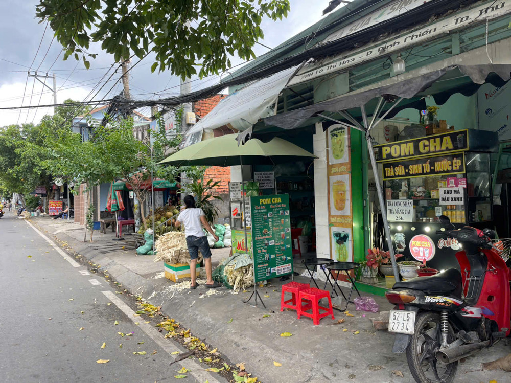 Thủ Đức ! Sang Rẻ 49 Tr , Quán Trà Sữa Gần 2 Trường Học , Mb Thuê Chỉ 4 Tr / Tháng , Có 1 Gác Ở Và
