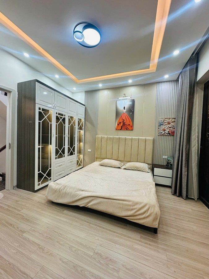 Vip Ba Đình - Hàng Xóm Vin Gallery - Ngõ Ba Gác Tránh - Cách Phố Vài Bước Chân - Full Nội Thất 