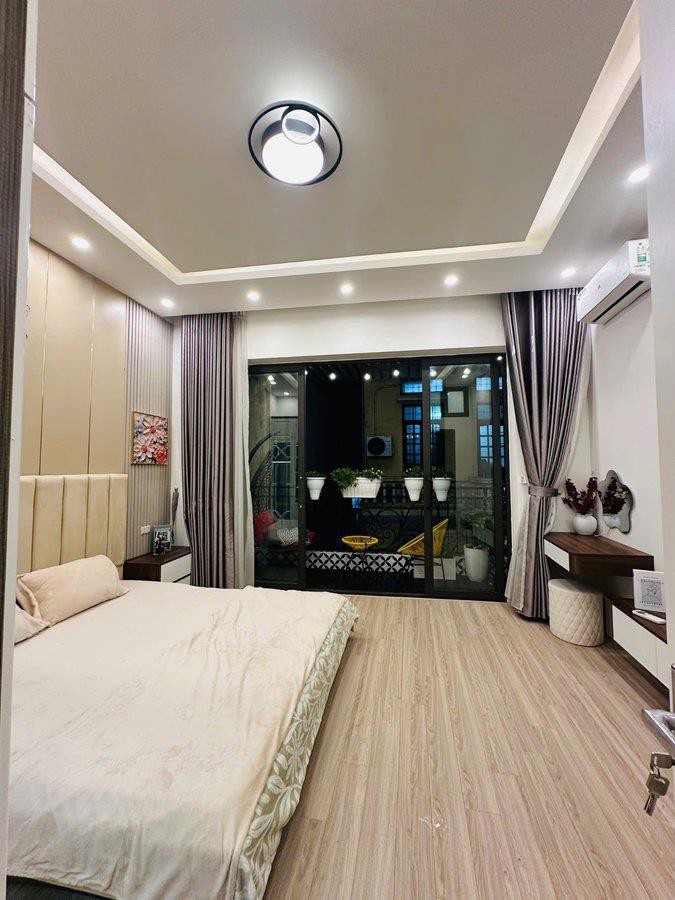 Vip Ba Đình - Hàng Xóm Vin Gallery - Ngõ Ba Gác Tránh - Cách Phố Vài Bước Chân - Full Nội Thất 