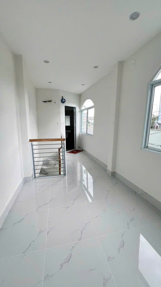 Cho Thuê Nhà Kd Mặt Tiền 1 Trệt 1 Lầu, 48M2, Mặt Tiền Rộng 10.6M- Tại 21A1 Nguyễn Hữu Cảnh, P.19,