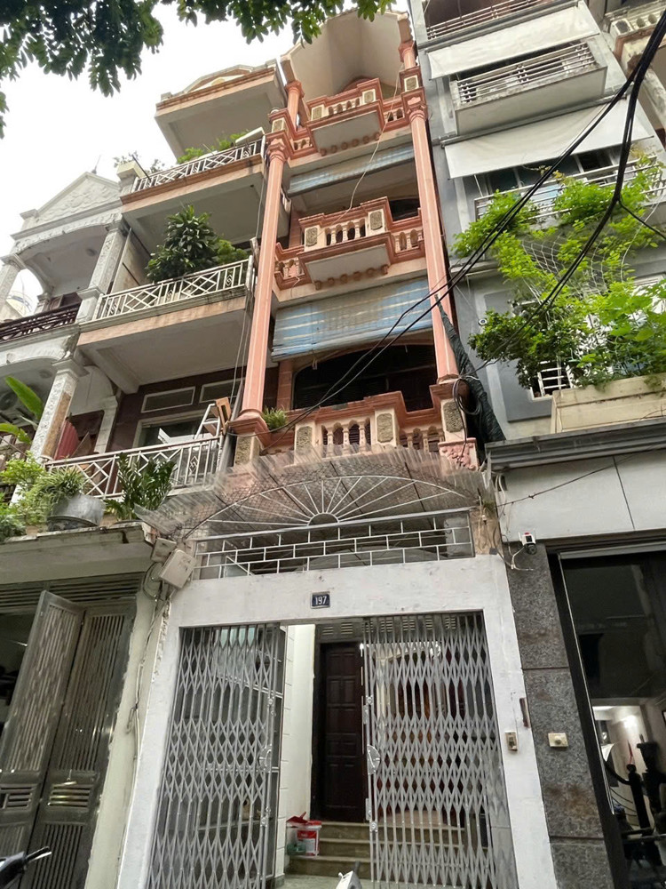 Chính Chủ Cho Thuê Nhà 4 Tầng Mặt Phố Bế Văn Đàn , Quang Trung ,Hà Đông ,Hà Nội