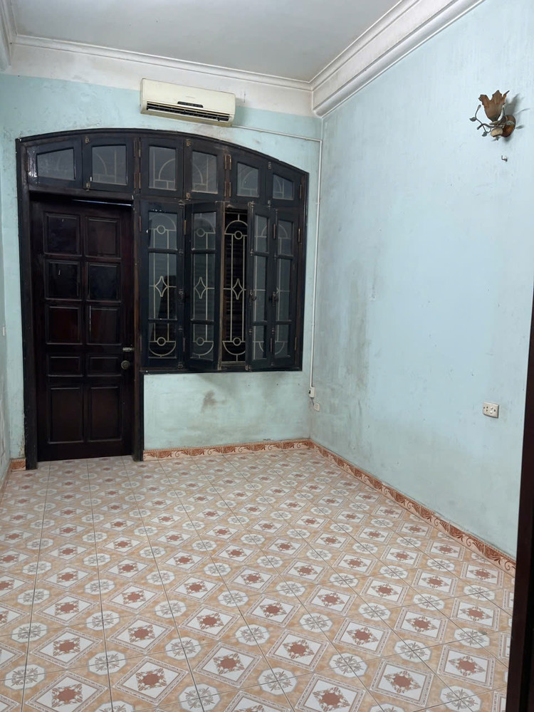 Chính Chủ Cho Thuê Nhà 4 Tầng Mặt Phố Bế Văn Đàn , Quang Trung ,Hà Đông ,Hà Nội