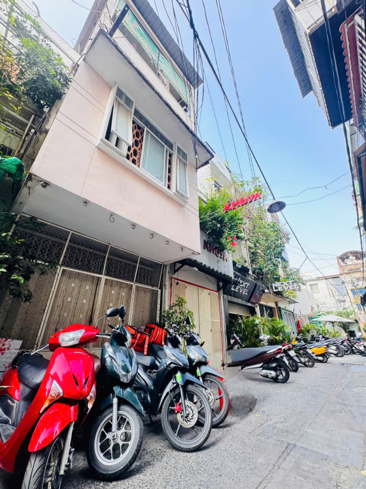 Chính Chủ 1 Đời Xưa Bán Nhà 3 Tầng Mặt Tiền Hxh 6M Đ.nguyễn Trãi, Quận 1- Dt 59M2 Sh Vuông Đẹp- Nhà