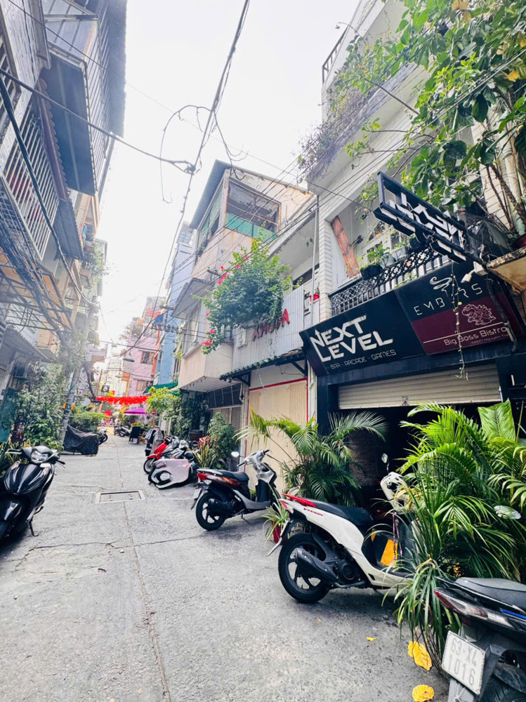 Chính Chủ 1 Đời Xưa Bán Nhà 3 Tầng Mặt Tiền Hxh 6M Đ.nguyễn Trãi, Quận 1- Dt 59M2 Sh Vuông Đẹp- Nhà