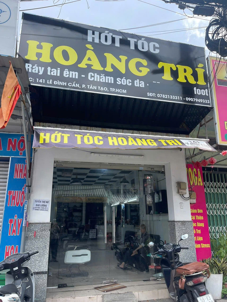 Bình Tân ! Sang Salon Tóc Nam Mới Đẹp , Mặt Tiền Đường Gần Khu Chợ Sầm Uất, Tel : 0907949333 (