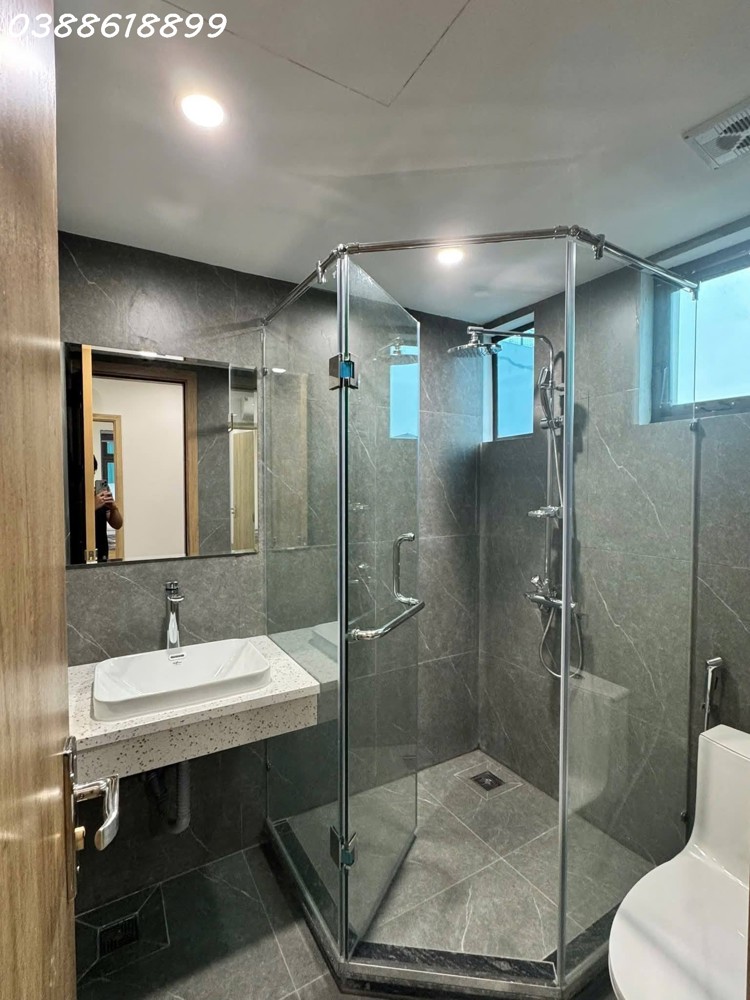 Chdv Lô Góc Nguyễn Khánh Toàn - 9 Tầng Thang Máy - Doanh Thu 180Tr/tháng