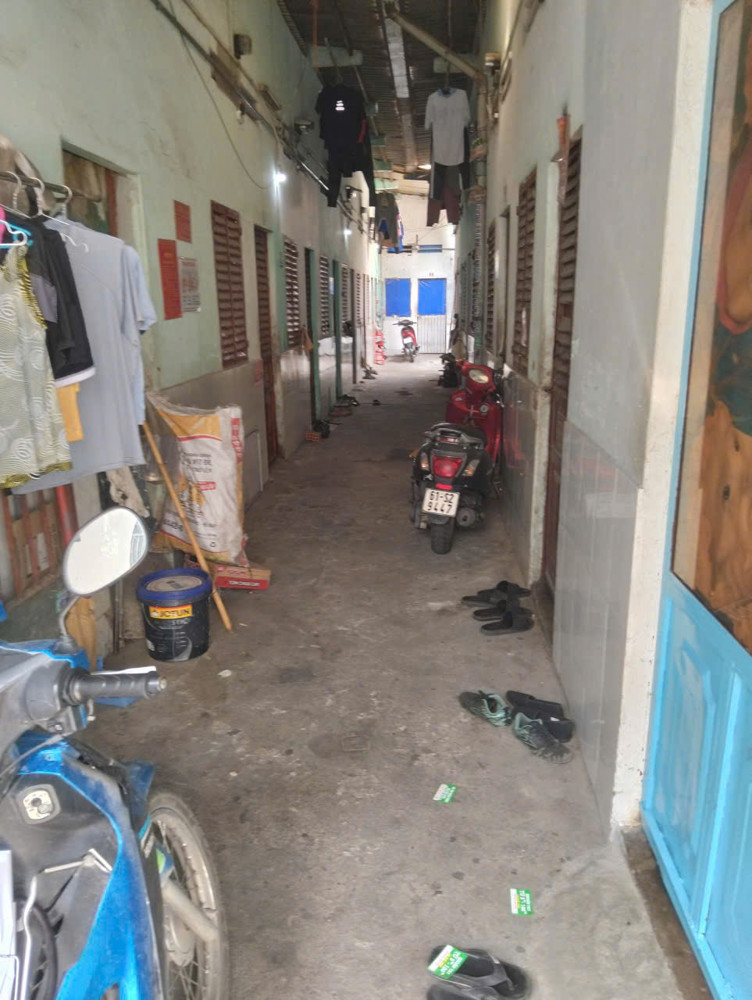 Bán Dãy Trọ 16 Phòng 240M2,Thu Nhập 240Tr/năm,Gần Ngã 6 An Phú