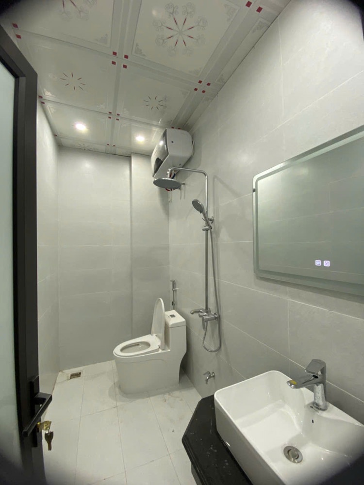 Bán Nhà 4 Tầng Gần 50M2 Cách Ngô Thì Nhậm 25M, Oto Vào Tận Nơi, Kỳ Bá, Tp. Thái Bình, Giá 2.9 Tỷ,