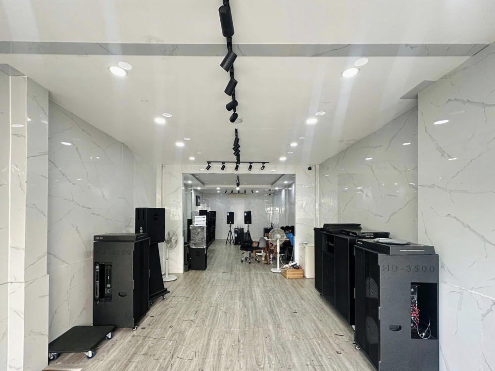 Cho Thuê Nhà Mặt Tiền Thạch Lam Q.tân Phú 80M², 20Triệu - Khu Dịch Vụ Sầm Uất