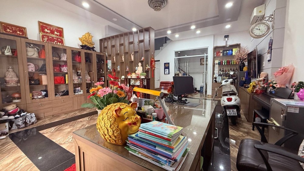 Khu Bàu Cát Tân Bình Hiếm, 5 Tầng Sang Trọng, Thang Máy