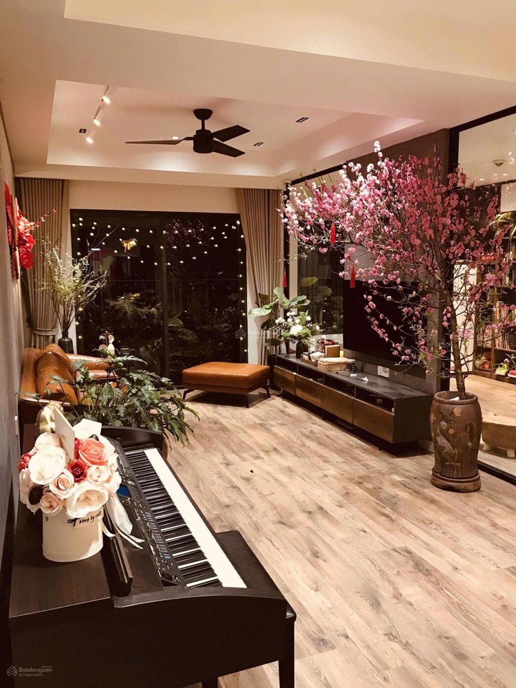 Cho Thuê Căn Góc 3Pn 102M² Kosmo Tây Hồ View Hồ Tây Sông Hồng Cực Hiếm