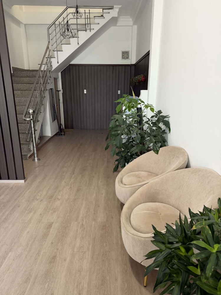 Share Mặt Bằng Chỉ 4Tr Hợp Tác Cùng Bạn Làm Nail Tại Khu Quy Hoạch Mạc Đĩnh Chi, Đà
