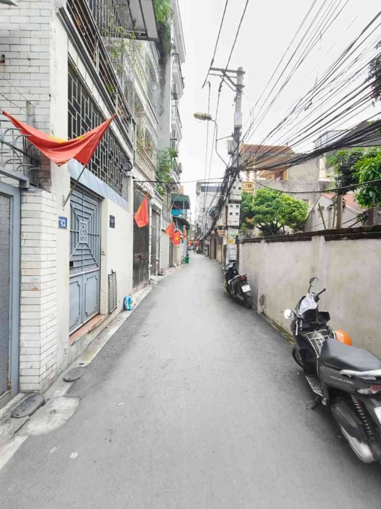 Nhà Đẹp Phố Bằng Liệt, Hà Nội Nhà 5 Tầng, Ngõ Ôtô, Gần Nhiều Trường, Chợ, Đi Lại Thuận Tiện, Kh