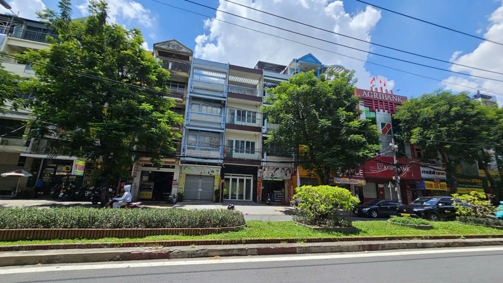 307.23 Bàu Cát, Tân Bình, 133M2, Giá 15 Tỷ. Cơ Hội Đầu Tư Sinh Lời Ngay! Lh: 0898333313