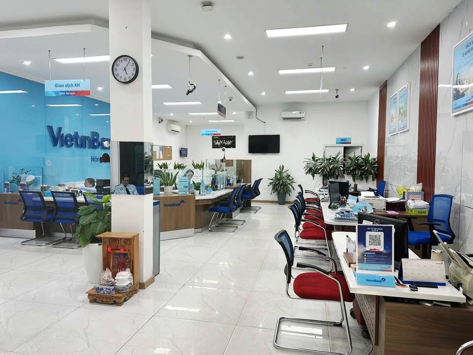 Cho Thuê Nhà Mặt Tiền Lũy Bán Bích 128M² - Ngang 8M -Cạnh Chung Cư