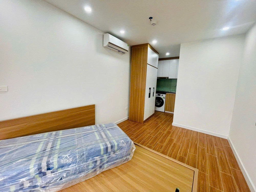 Tòa Chdv Mới 9 Tầng Cầu Giấy – Thứ Hiếm Nhất Bây Giờ Không Phải Đất, Mà Là Giấy Phép