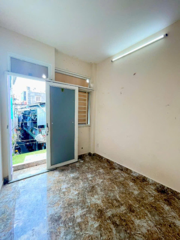 Bán Nhà Hẻm 3M Đúc 3 Tấm Dtsd 100 M2 Có 3Đ