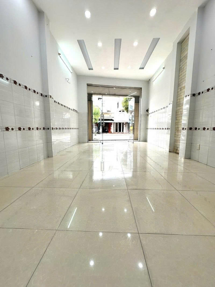 Bán Nhà Mặt Tiền Gò Dầu - Gần Ngã Tư Tân Quý, 4,5X17m - 4 Tầng - 4Pn, Hạ 13,9 Tỷ
