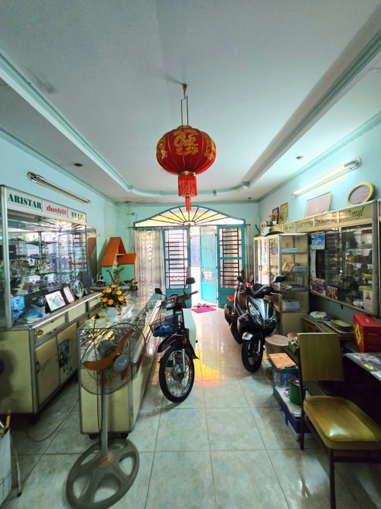 Bán Nhà Mặt Phố Đường Số 5, Phước Bình, Q9, Thủ Đức, Tp Hcm. Dt 102M2, Cấp 4. Giá 9.4 Tỷ