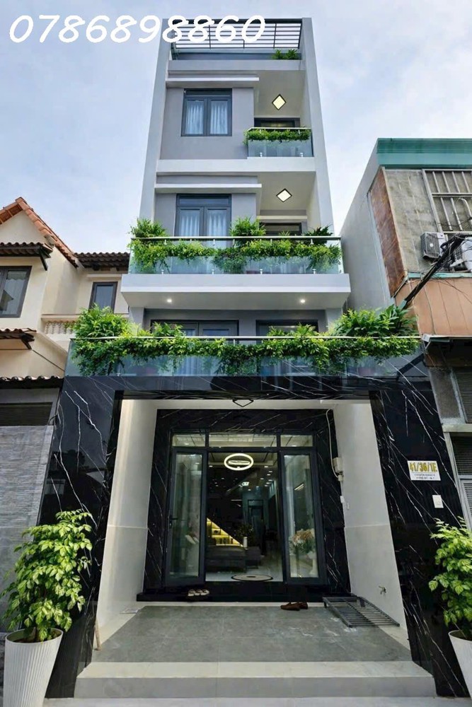 Bán Nhà Quận 7 – Hẻm Xe Hơi 4 Chỗ