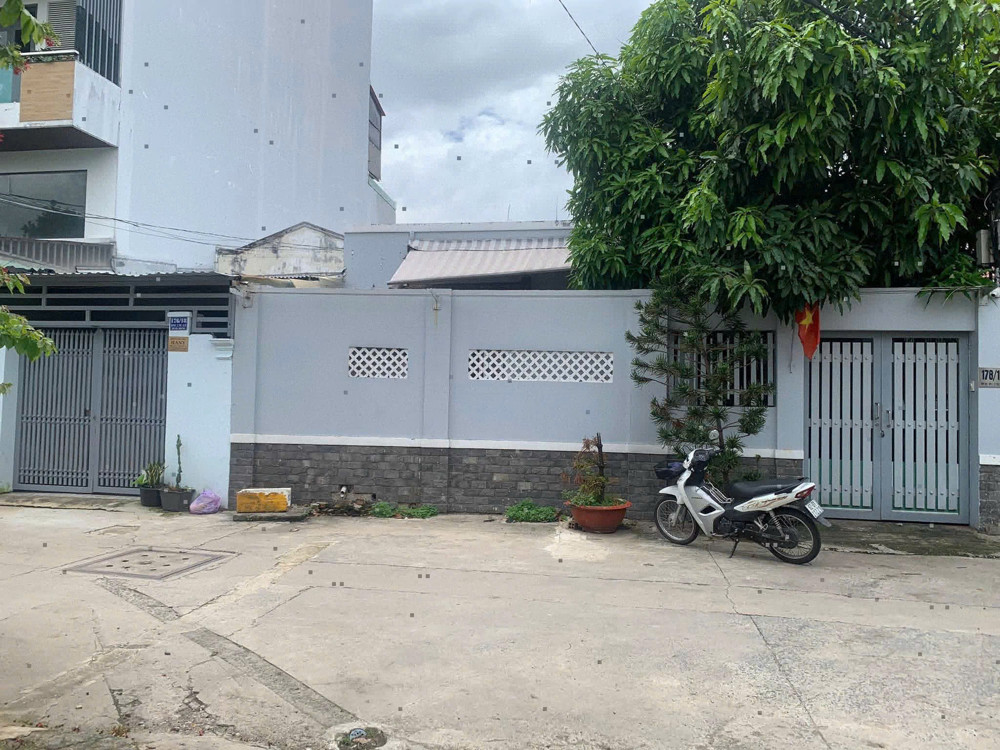 Giảm 300Tr – Lô Góc 2Mt Đông Hưng Thuận 42, Bán Đất Tặng Nhà (5.5X21)