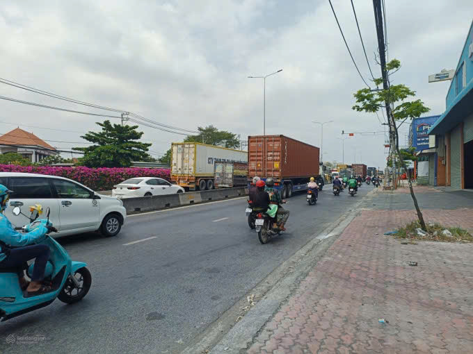 Bán Xưởng (20X60) Mặt Tiền Ql1a, Thạnh Xuân, Q.12 Dòng Tiền Ổn