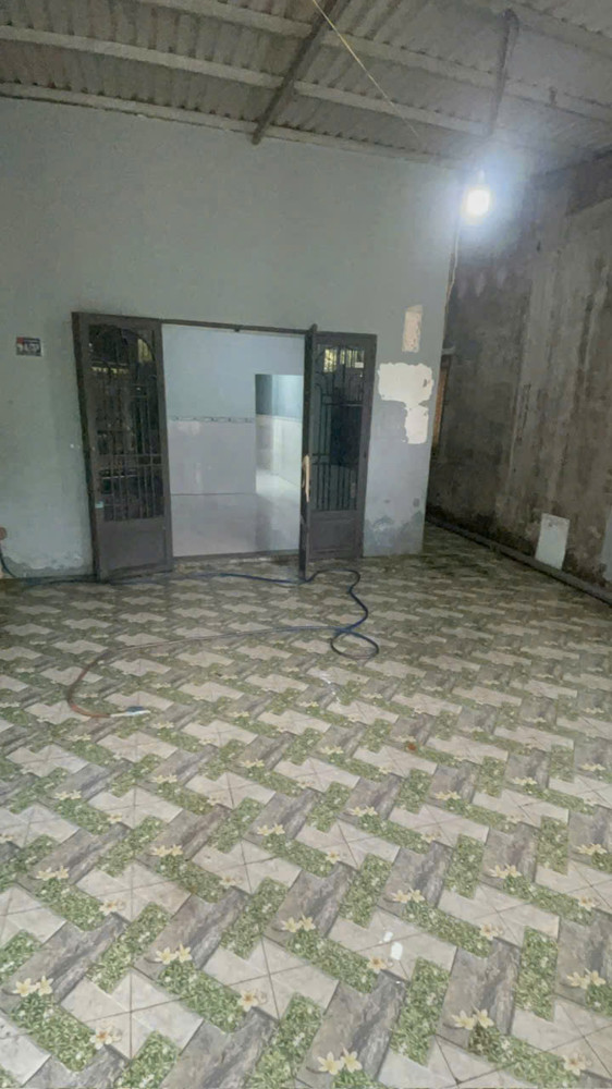 Nhà (6X24) Giá Rẻ Tiền Ít Thịt Nhiều Vị Trí Vip Nguyễn Thị Thảnh