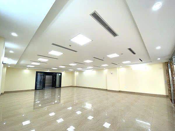 Bán Toà Vp Phố Lê Văn Lương, 225M2, 8 Tầng, 2 Mặt Thoáng Mặt Tiền 9.5M 155 Tỷ
