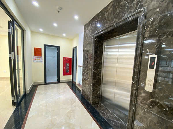 Bán Toà Vp Phố Lê Văn Lương, 225M2, 8 Tầng, 2 Mặt Thoáng Mặt Tiền 9.5M 155 Tỷ